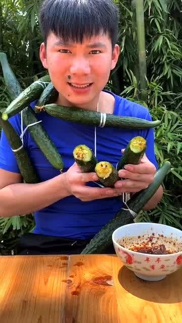 娛樂吃瓜醬精神小伙,揭秘精神小伙的潮流生活